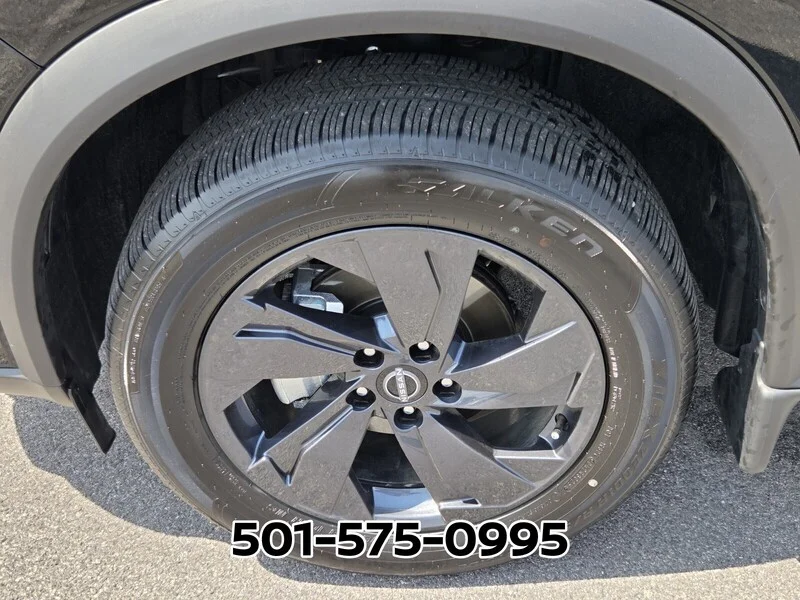Used 2026 BLACK NISSAN 2026.5 FWD SV image 20