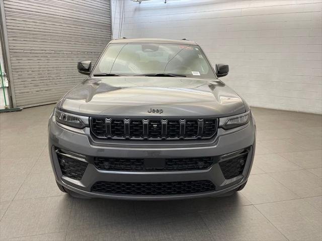 New 2026 Baltic Gray Metallic Clearcoat Jeep Limited image 6