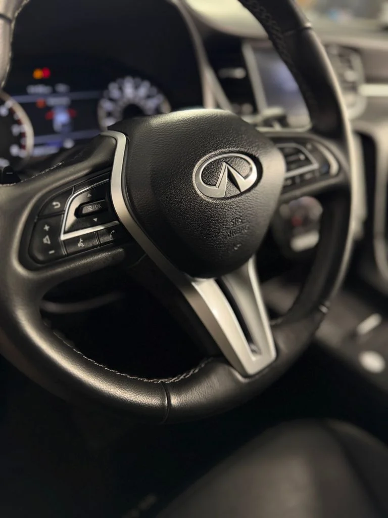 Used 2023 Slate Gray INFINITI LUXE image 22