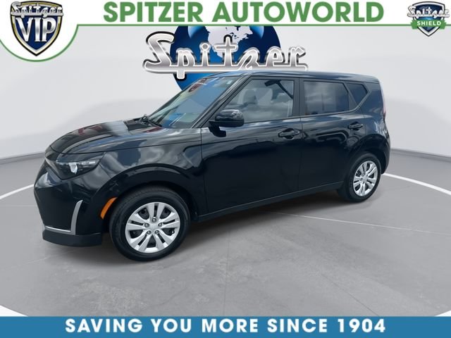 Used 2025 Black Kia LX image 4