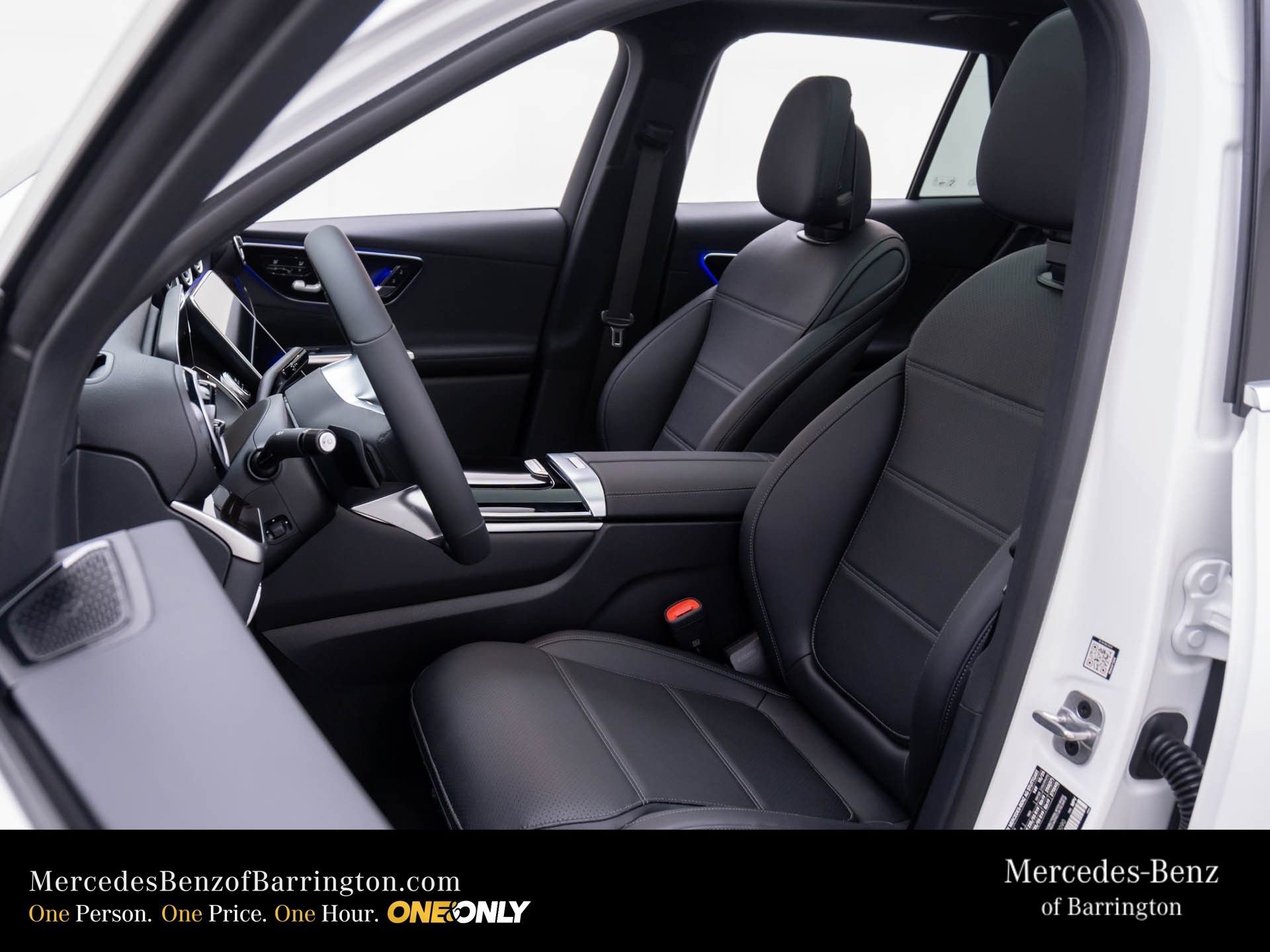 New 2026 Polar White Mercedes-Benz GLC 300 image 57