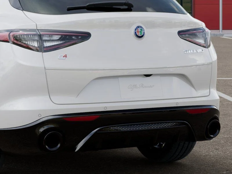 New 2026 Milano White Exterior Paint Alfa Romeo Veloce image 13