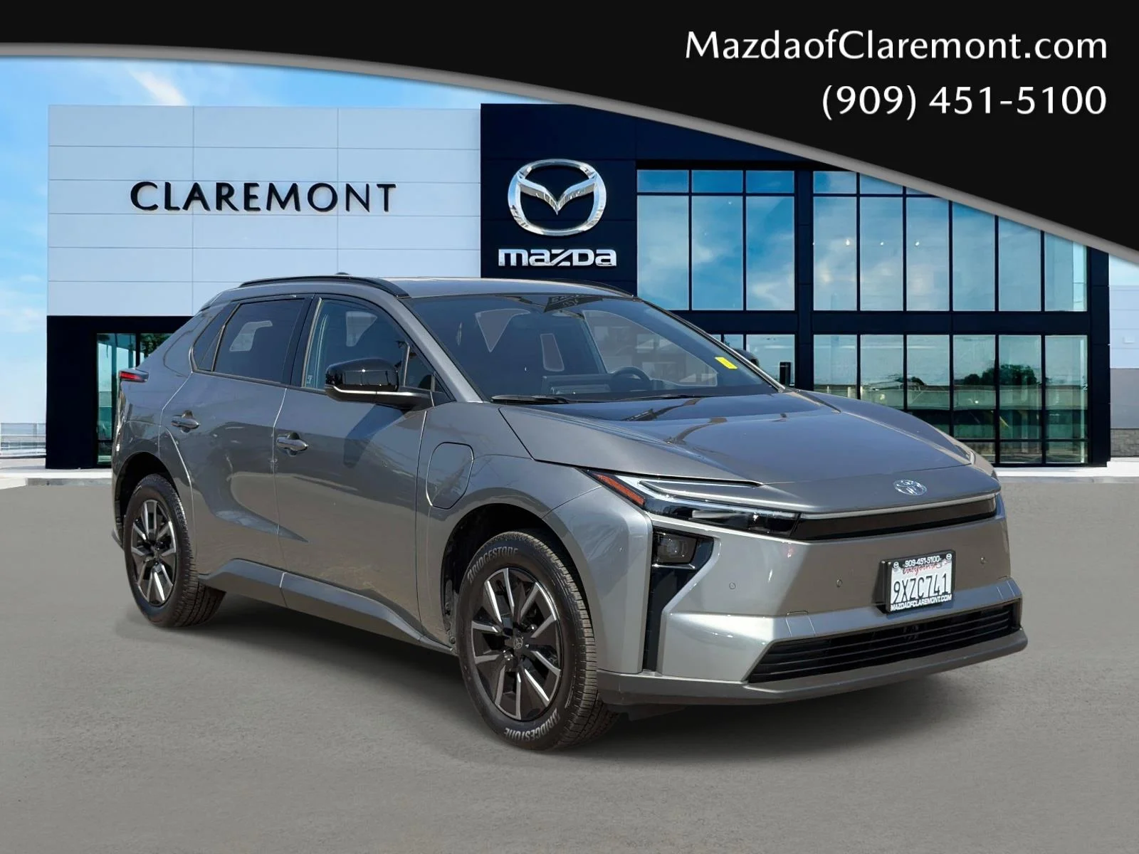 Used 2026 HEAVY METAL Toyota XLE FWD (Natl) image 1