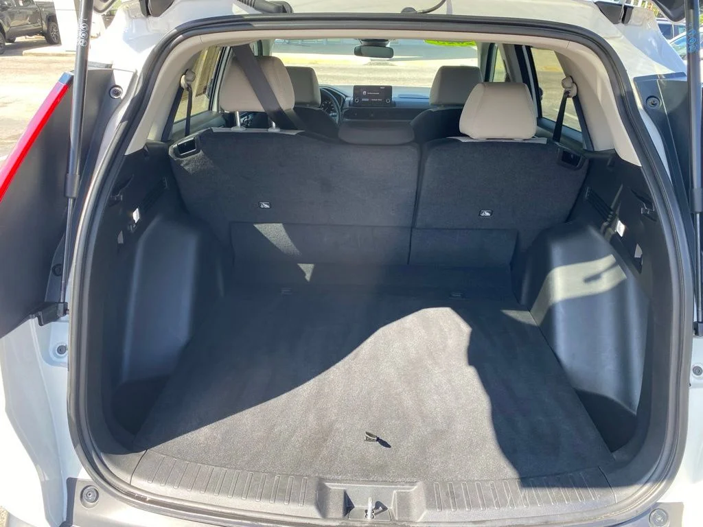 Used 2025 White Honda EX image 11