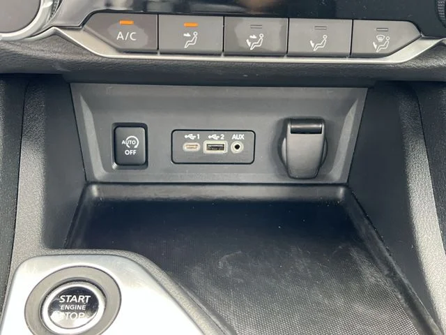 Used 2025 Black Nissan SV image 21