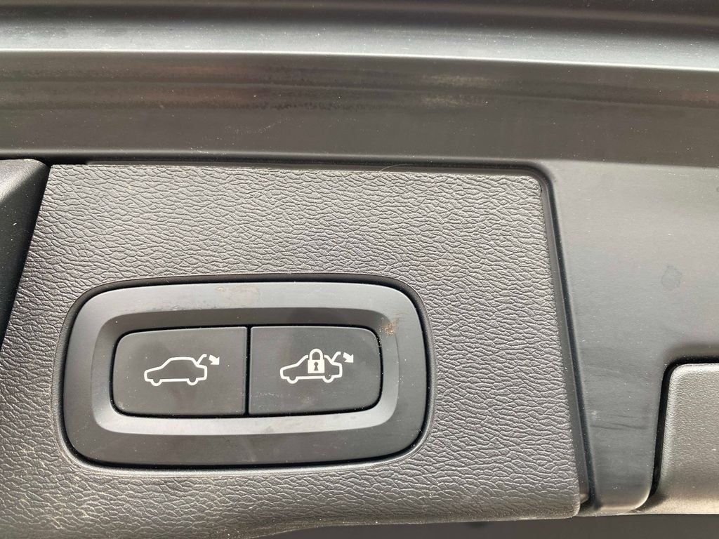 Used 2023 Gold Volvo T8 Plus Dark Theme image 6
