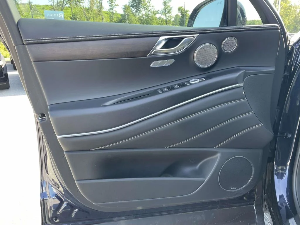 Used 2024 Capri Blue Genesis 3.5T (A8) image 5