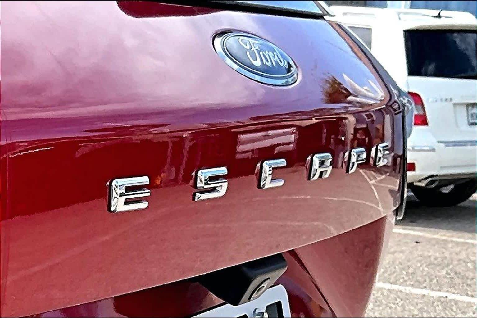 Used 2021 Rapid Red Metallic Tinted Clearcoat Ford SEL image 12