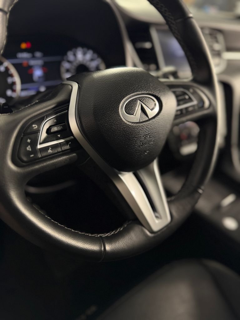 Used 2023 Slate Gray INFINITI LUXE image 21