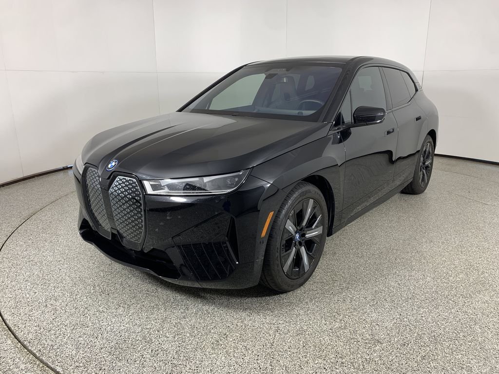 2023 BMW iX M60's photo