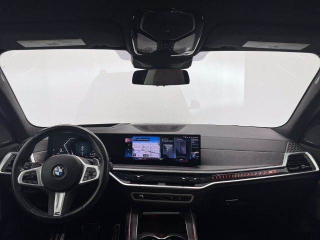 Used 2023 Mineral White Metallic BMW xDrive40i image 6