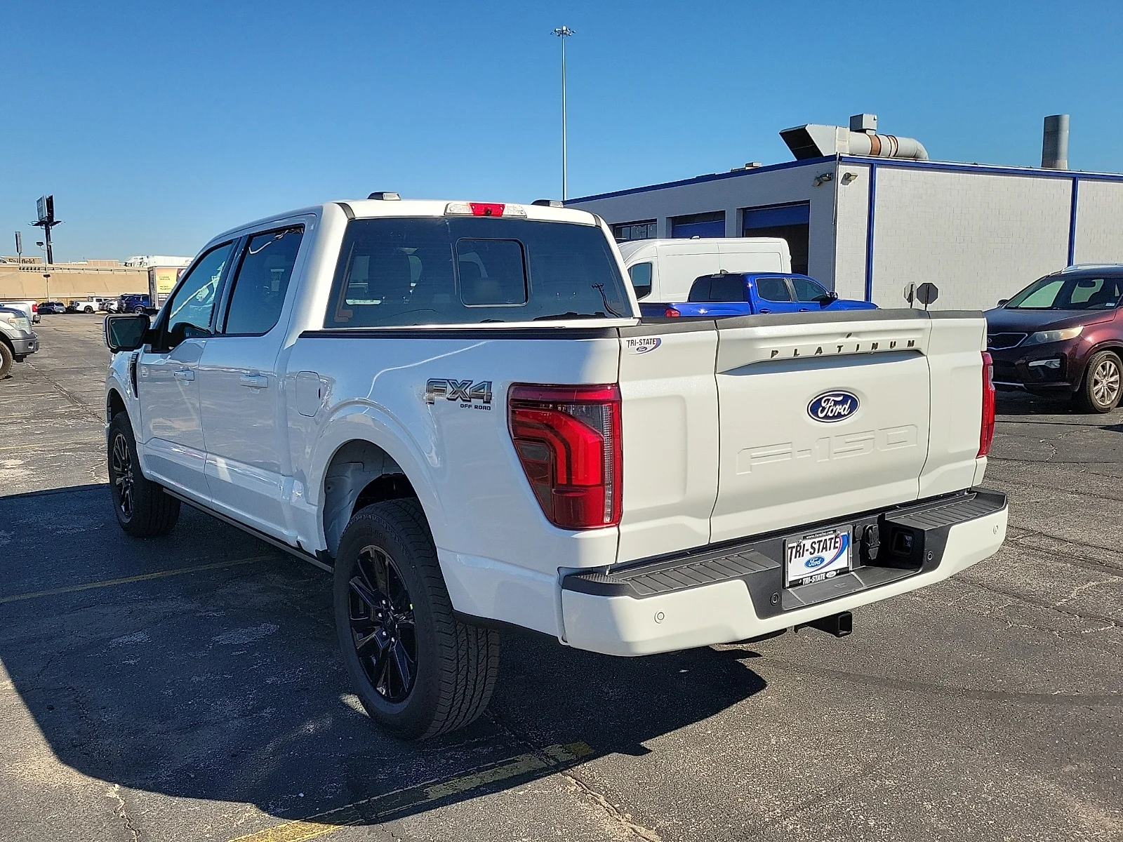 New 2026 Star White Metallic Tri-Coat Ford Platinum&reg; image 3