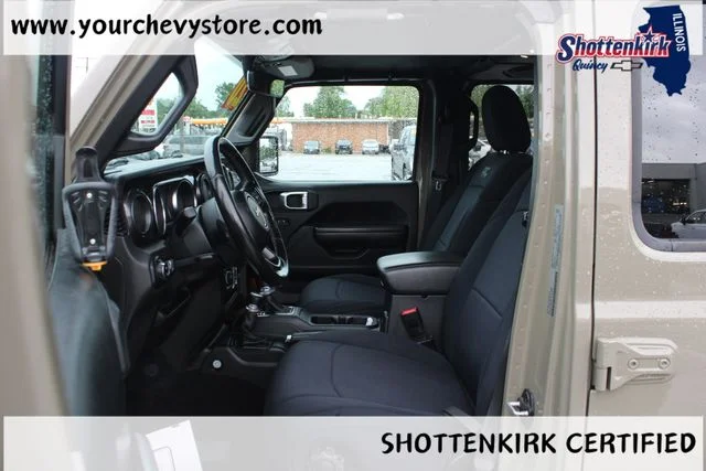Used 2020 Green Jeep Altitude image 15