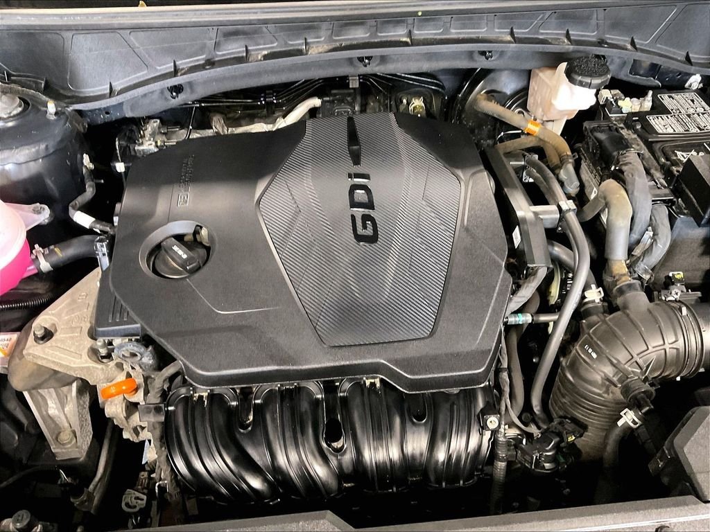 Used 2022 Black Hyundai Limited image 35