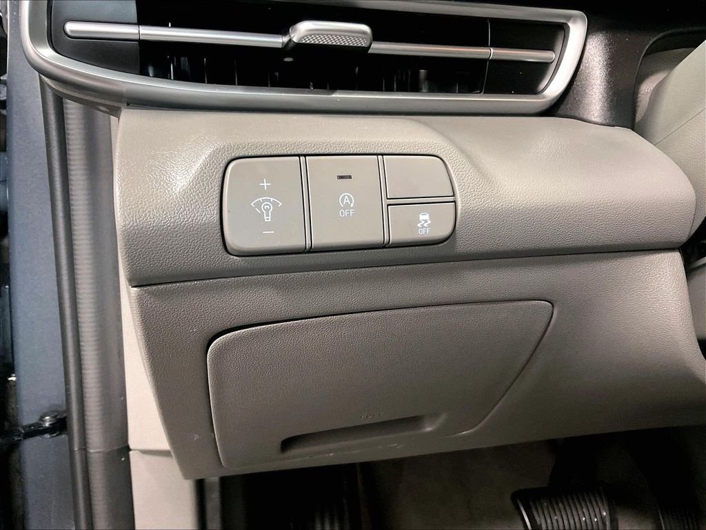 Used 2024 Gray Hyundai SE image 25