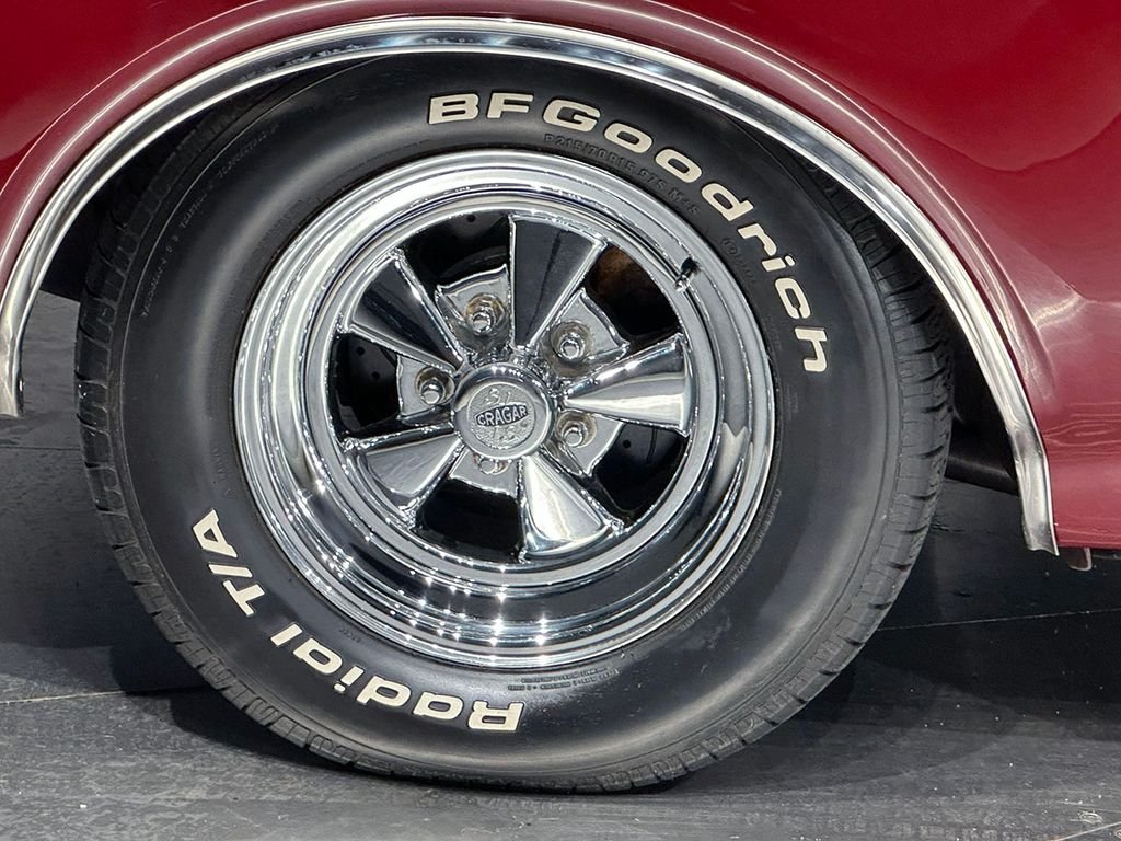 Used 1968 Red Oldsmobile Supreme image 14