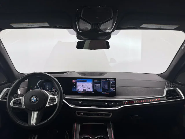 Used 2023 Mineral White Metallic BMW xDrive40i image 6
