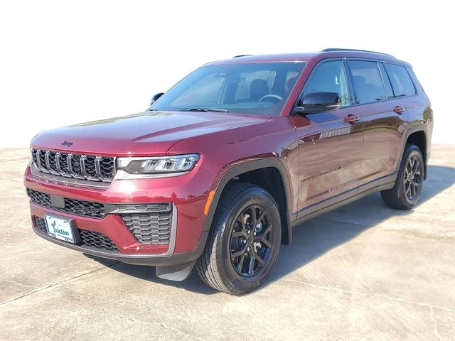 New 2026 Velvet Red Pearl-Coat Exterior Paint Jeep Altitude image 2