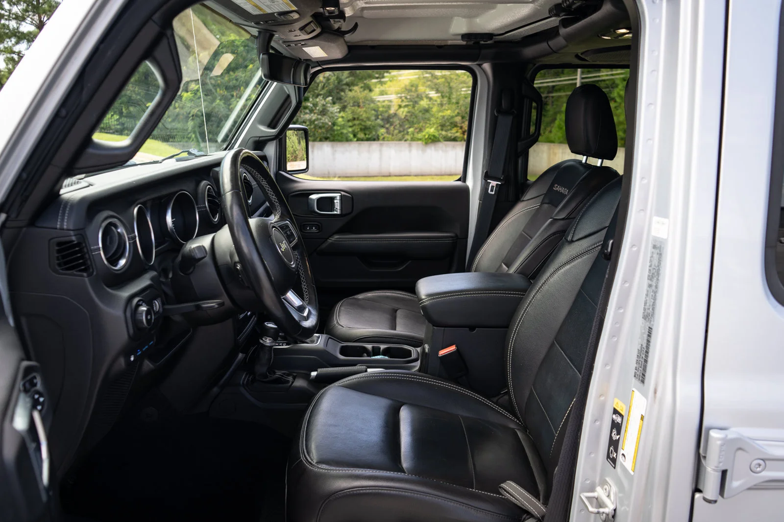 Used 2023 Silver Jeep Sahara 4xe image 14