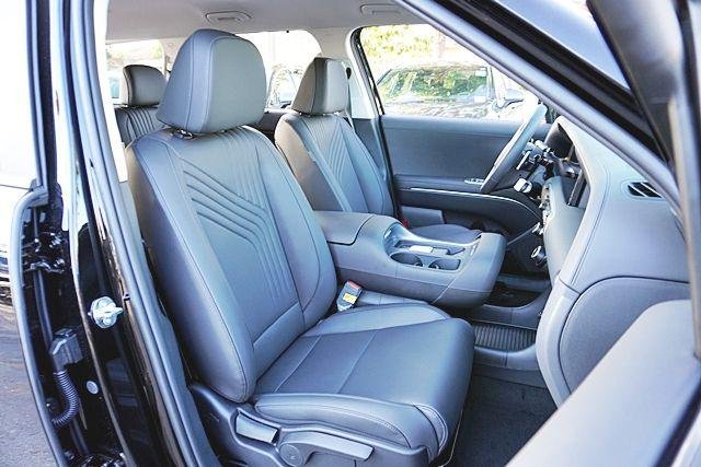 New 2026 Black Hyundai SEL FWD image 15