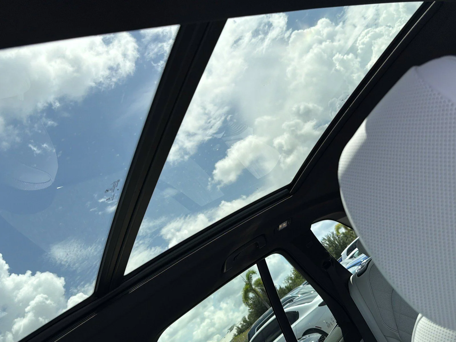 New 2026 Dravit Grey Metallic BMW sDrive40i image 40