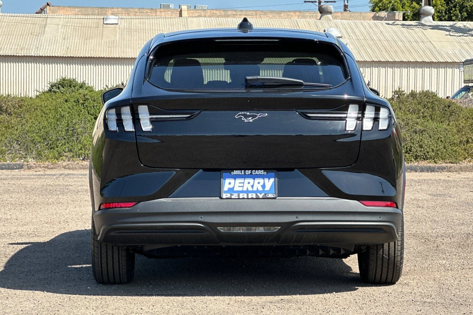 New 2026 Shadow Black Ford Select image 4