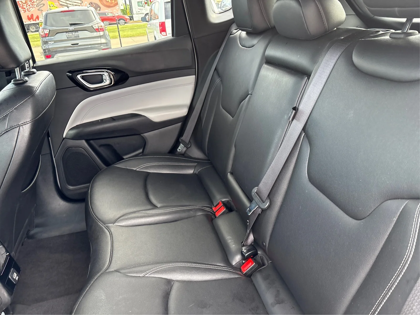 Certified Used 2025 Silver Jeep Limited image 10