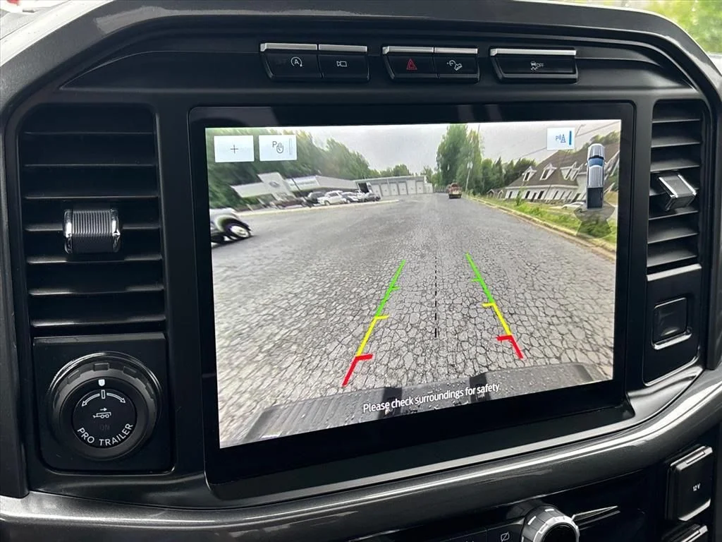 Used 2023 Gray Ford XLT image 32