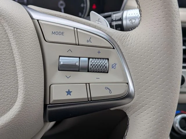 Used 2026 White Genesis 2.5T Prestige image 16