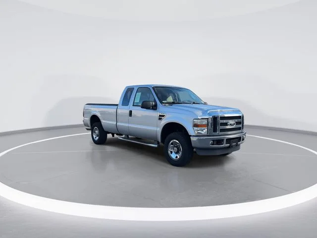 Used 2008 Silver Ford XLT image 1