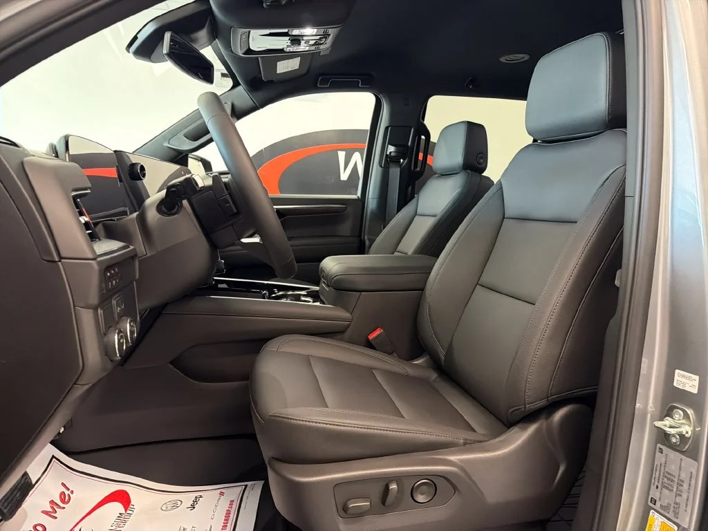 New 2027 Sterling Gray Metallic Chevrolet LT image 15