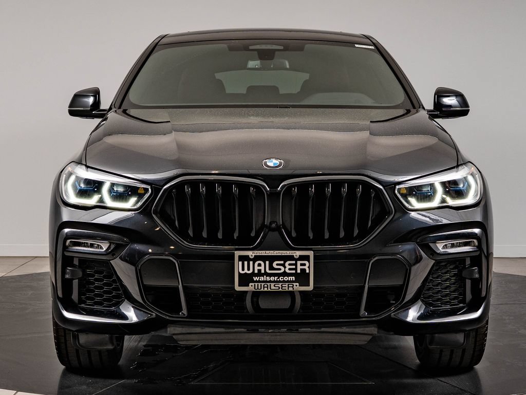 Used 2021 Black Sapphire Metallic BMW M50i image 2