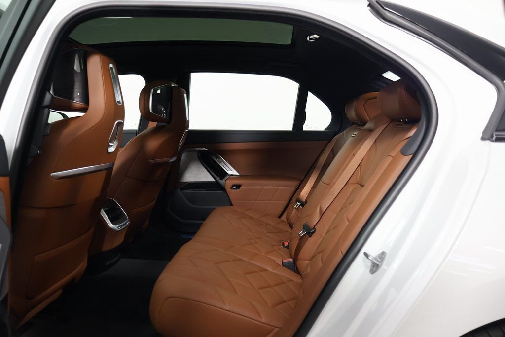New 2026 Mineral White Metallic BMW eDrive50 image 6