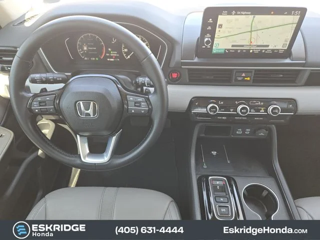 Used 2023 Platinum White Pearl Honda Touring image 26