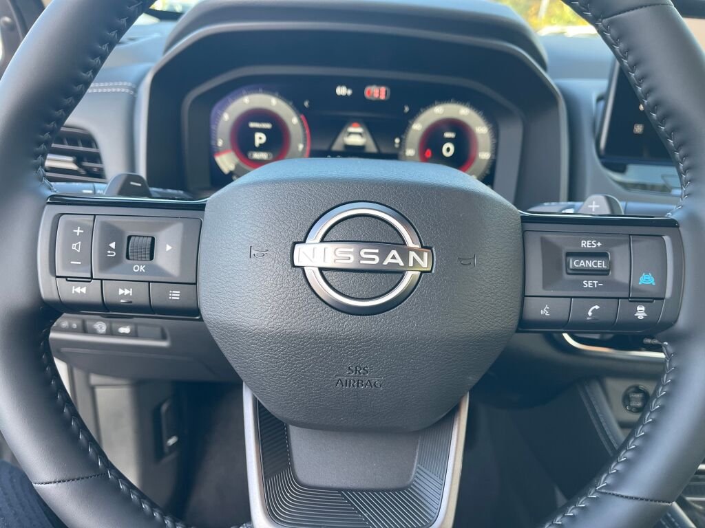 New 2026 Boulder Gray Pearl/Super Black Nissan Platinum image 15