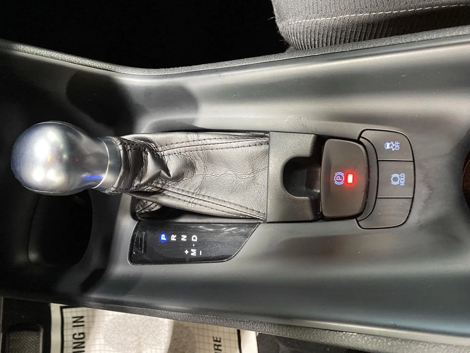 Used 2018 Black Sand Pearl Toyota XLE Premium image 24