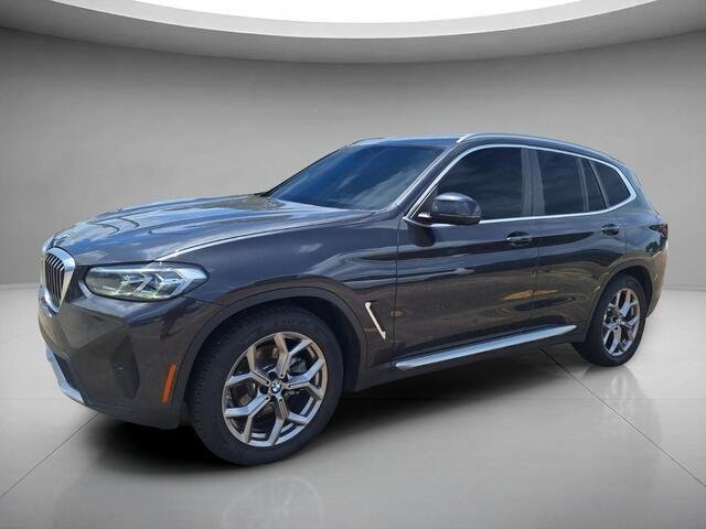 Used 2022 Dark Graphite Metallic BMW sDrive30i image 9