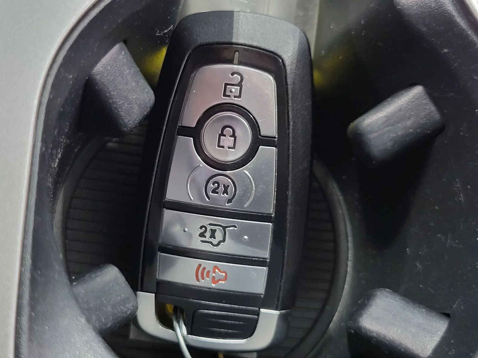 Used 2024 White Ford SEL image 24