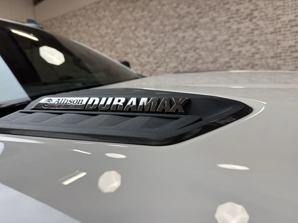 Used 2024 White Chevrolet Custom image 11