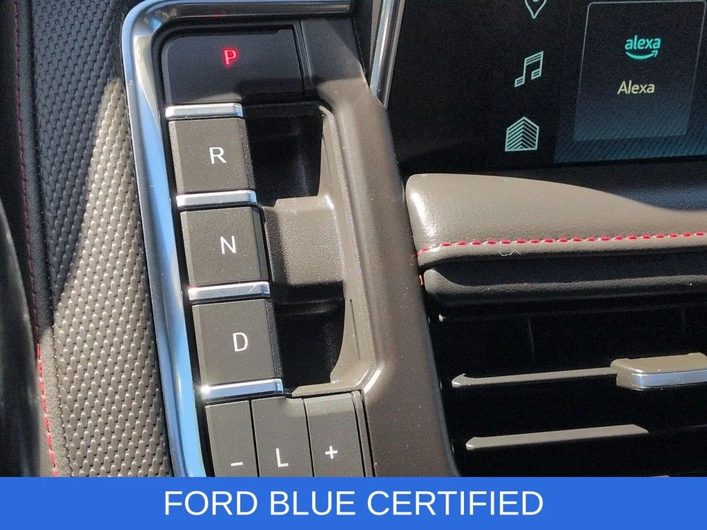 Used 2022 Black Chevrolet RST image 17