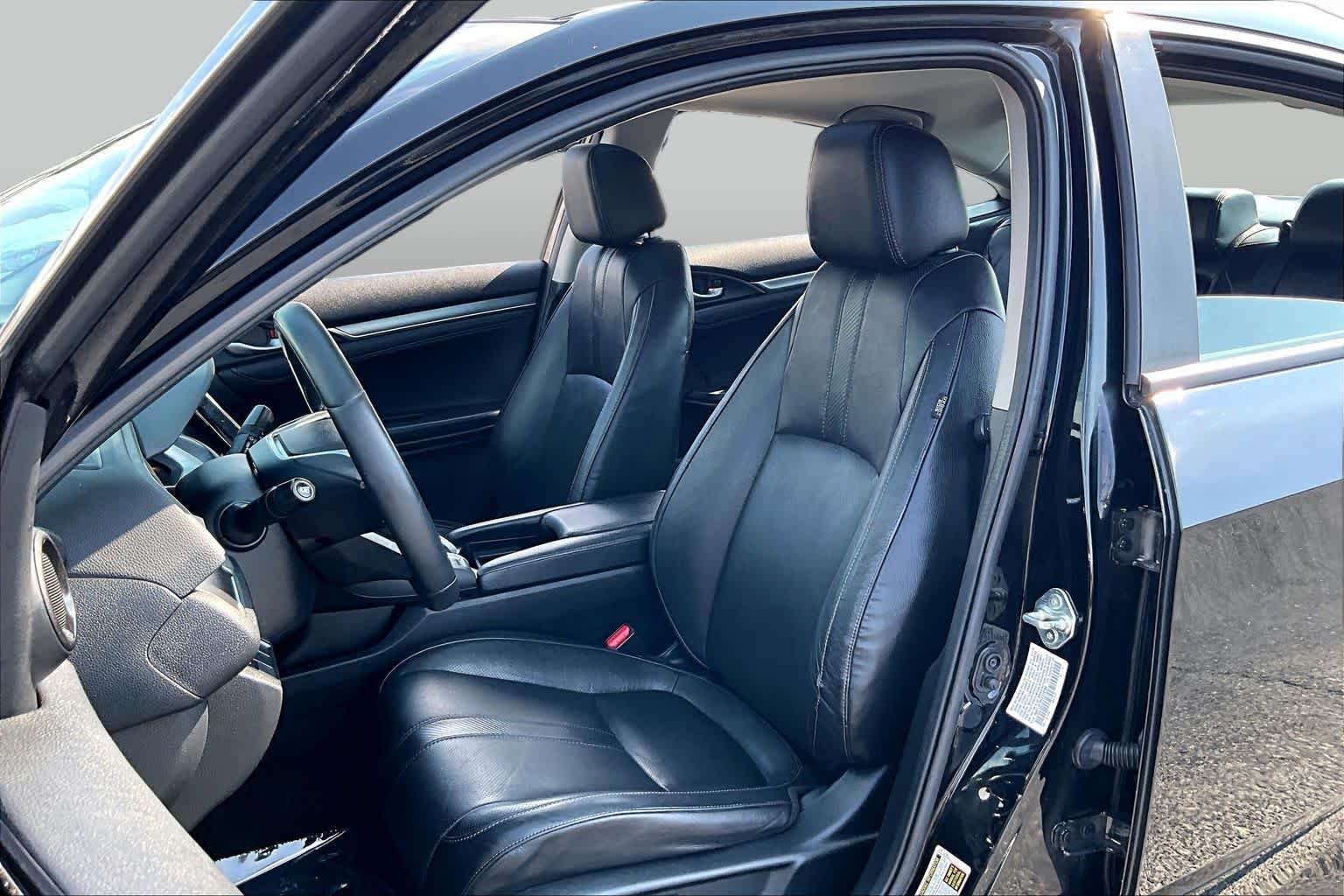 Used 2016 Crystal Black Pearl Honda EX-L image 8