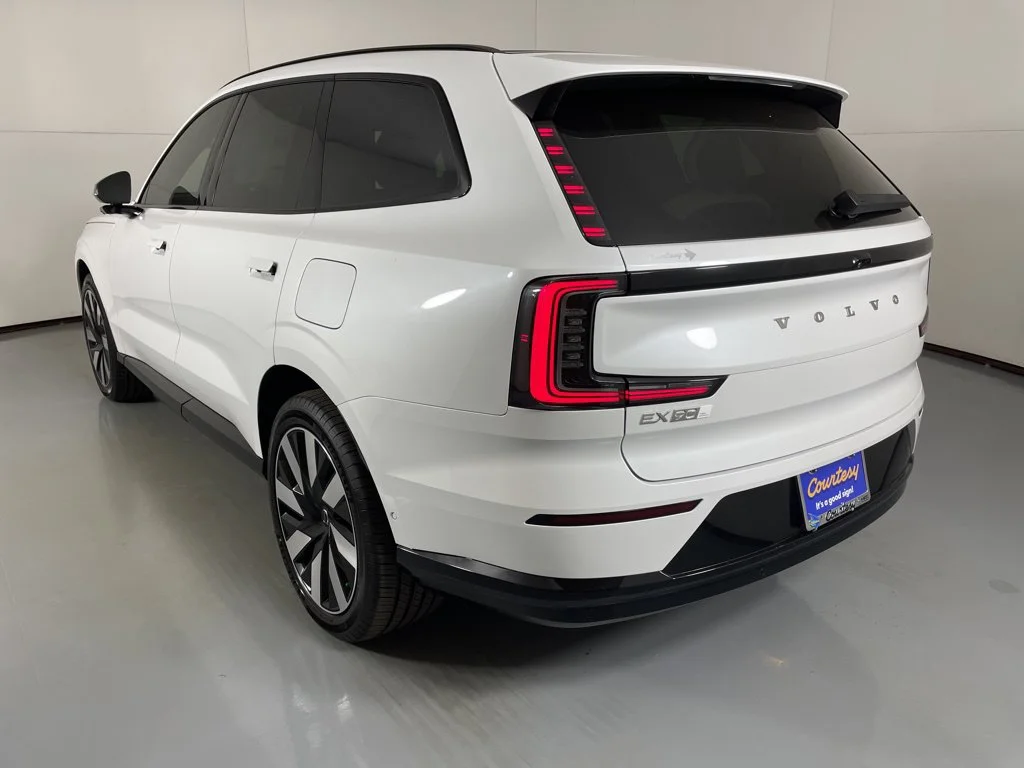 Used 2025 White Volvo Twin Motor Performance Plus image 6