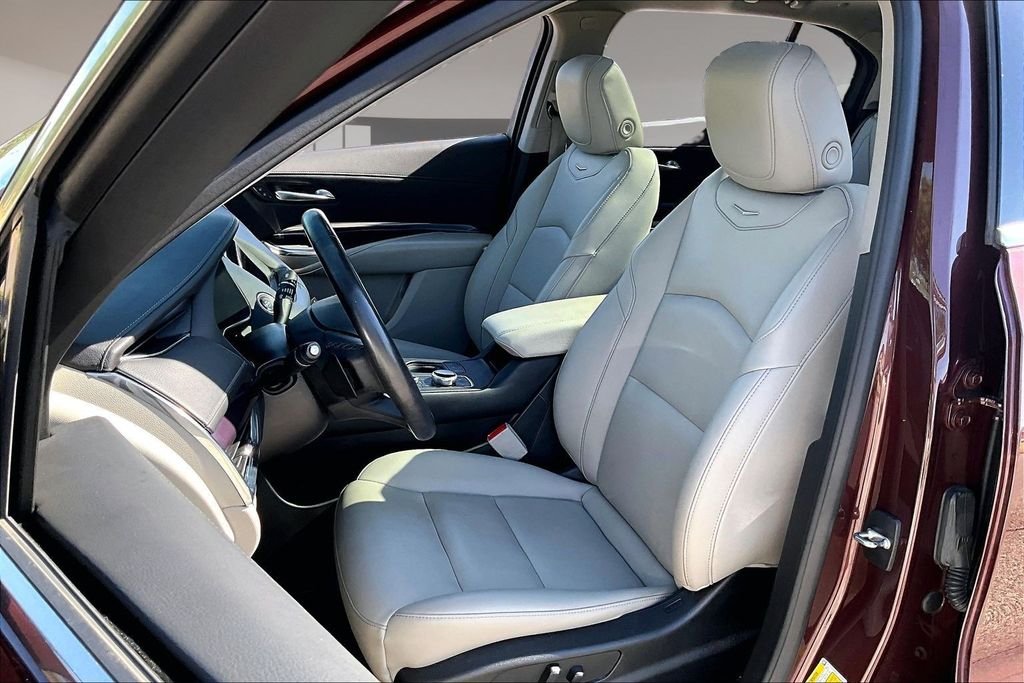 Used 2023 Red Cadillac Luxury image 27