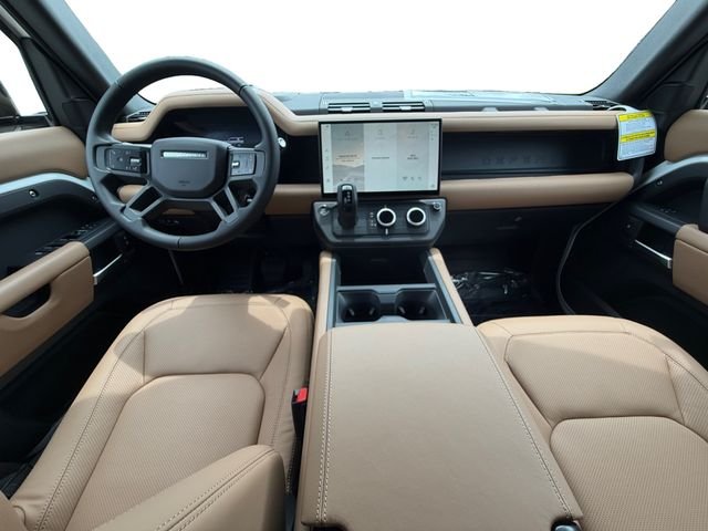 New 2026 Fuji White Land Rover X-Dynamic SE image 12