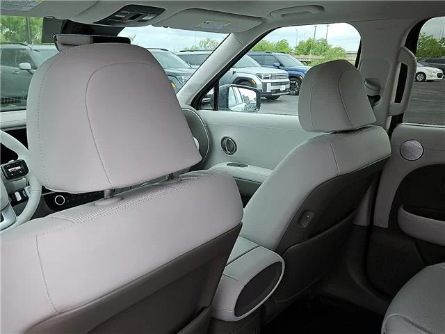 New 2026 Ecotronic Gray Pearl Hyundai SEL Premium image 9