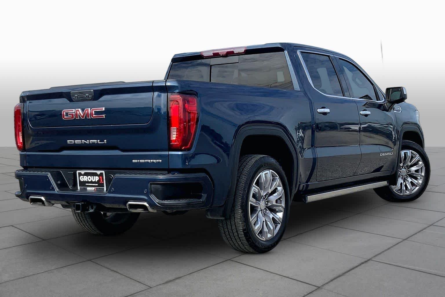 Used 2022 Pacific Blue Metallic GMC Denali image 13