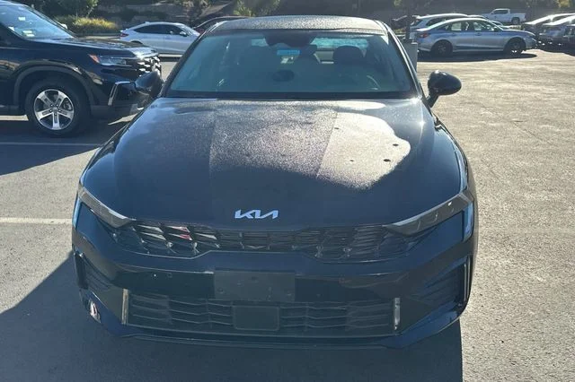 Used 2026 Aurora Black Kia LXS image 3