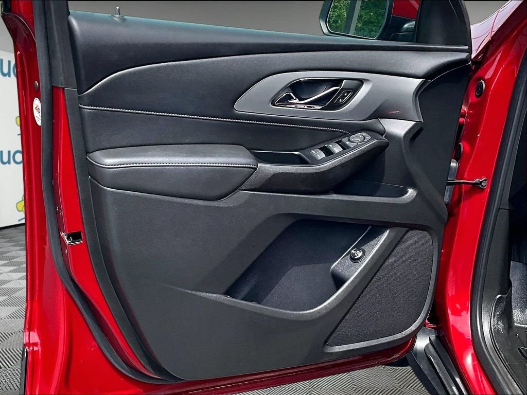 Used 2023 Red Chevrolet LT image 9