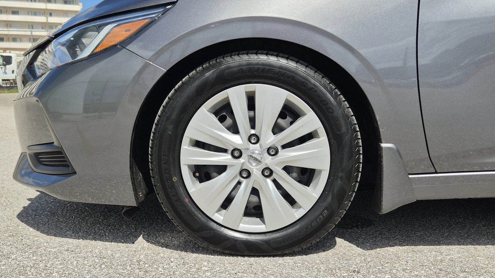 Used 2023 Gray Nissan S image 9