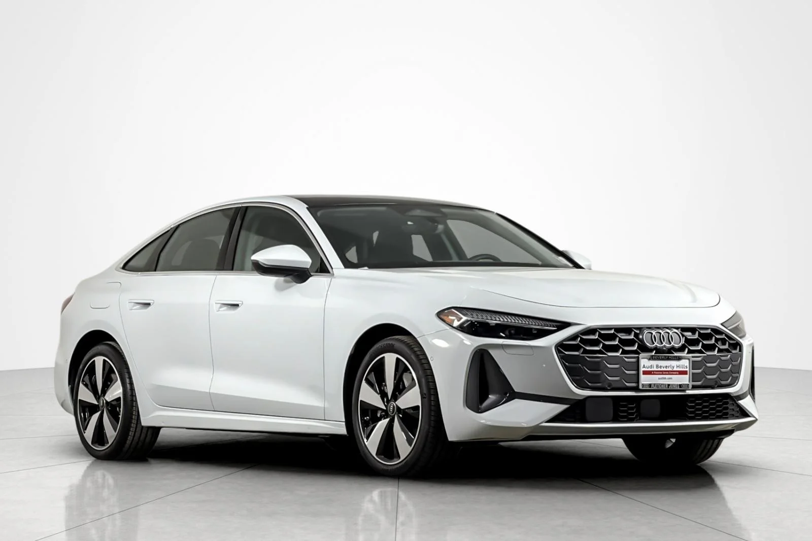 Used 2025 Glacier White Metallic Audi Premium Plus 2.0 TFSI quattro image 7